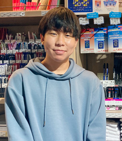 経済学部経営学科企業法務コース(4年) 岸岡 龍星さん